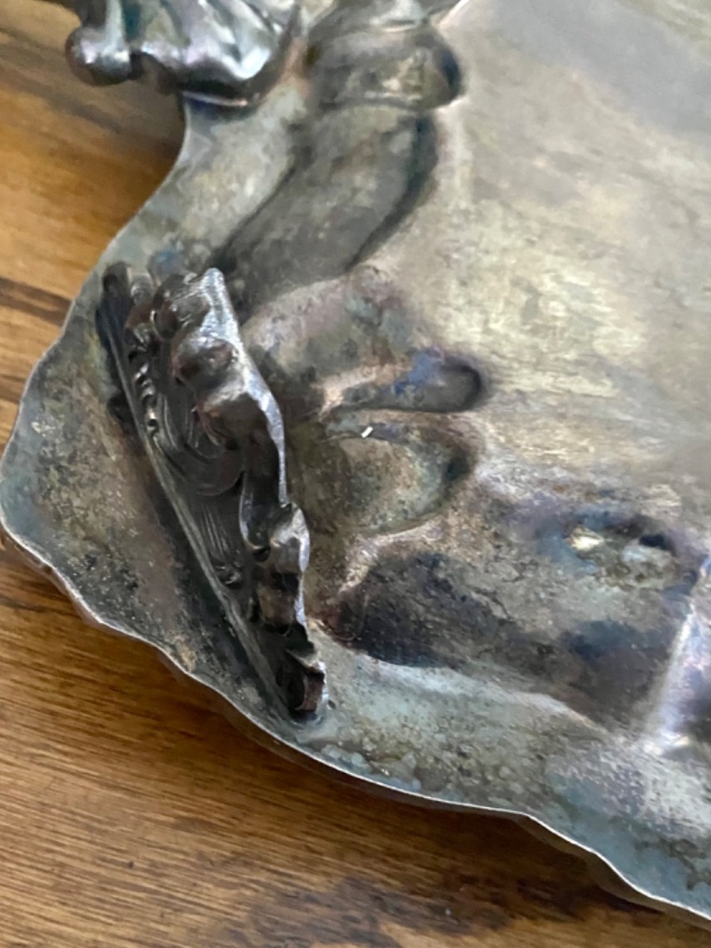 Vintage Silver Plate Tray. Ornate Platter, Legs and Handles. Very Good Condition - Picture 9 of 10